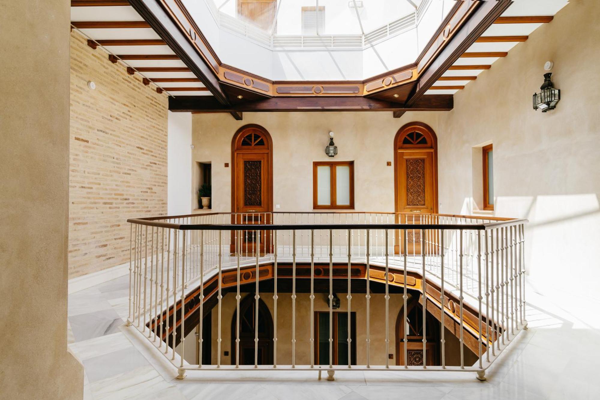 Inncadizpalacio Apolo 外观 照片